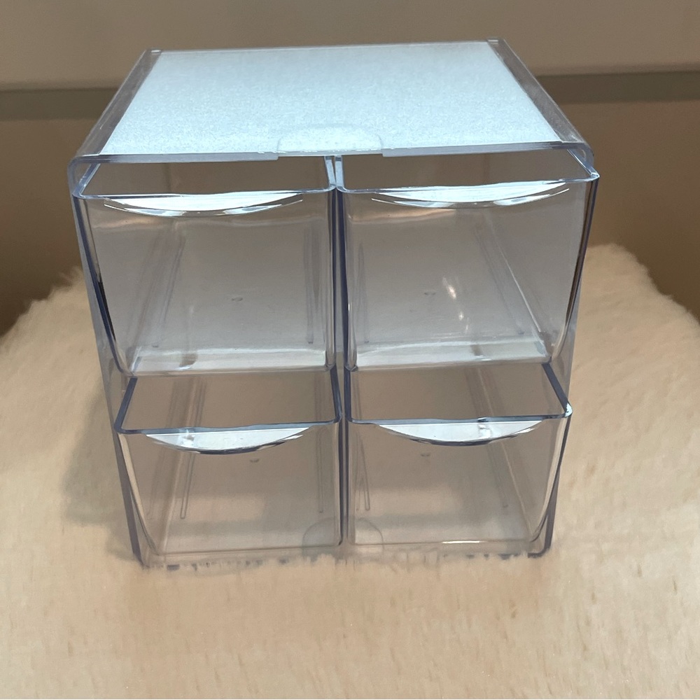 Clear desktop organizer with 4 drawers. EUC.